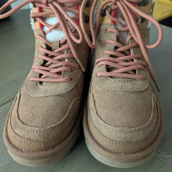 UGG Highland Hi Heritage Sneakers New! Size 8 - Picture 8 of 13